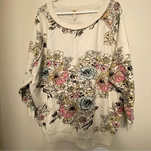 Free People Go On Oversized Floral Sweatshirt Oversized Boho slouchy cotton S - Picture 3 of 10
